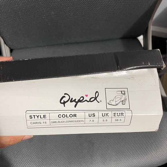 Qupid brand cheetah print strappy block heels. - Picture 6 of 12